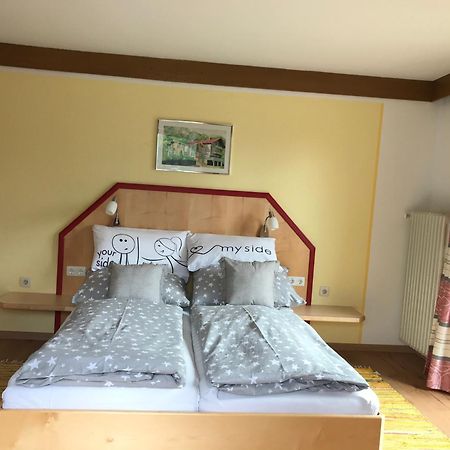 Gaestehaus Hanser Вирген Стая снимка
