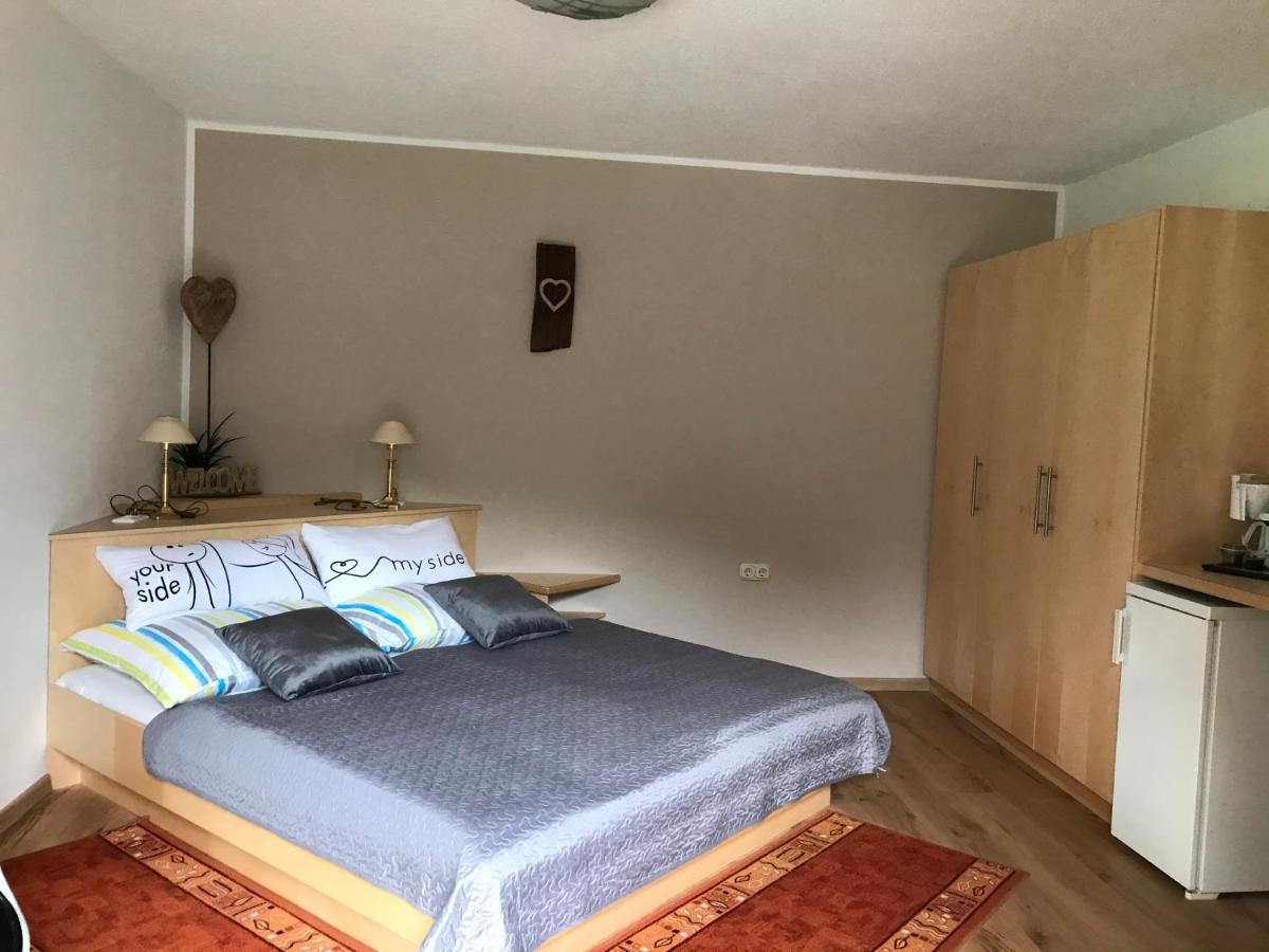 Gaestehaus Hanser Вирген Екстериор снимка